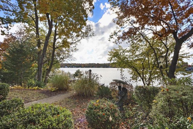 353 Indian Point ROAD, Twin Lakes, WI 53181