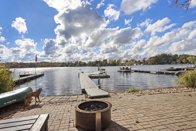 353 Indian Point ROAD, Twin Lakes, WI 53181