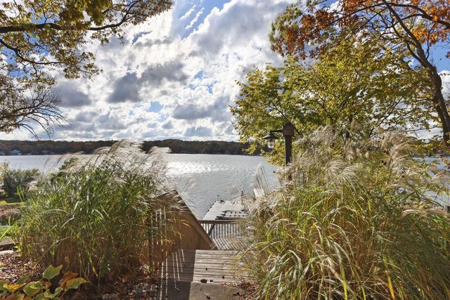 353 Indian Point ROAD, Twin Lakes, WI 53181