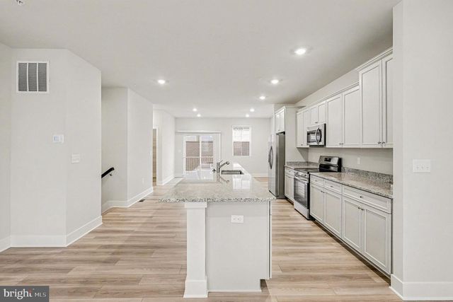 10626 ROUNDSTONE LN, White Plains, MD 20695