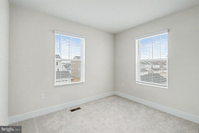 10626 ROUNDSTONE LN, White Plains, MD 20695