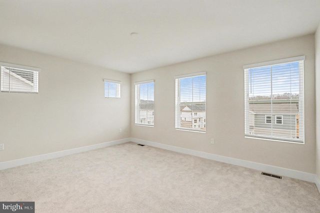 10626 ROUNDSTONE LN, White Plains, MD 20695