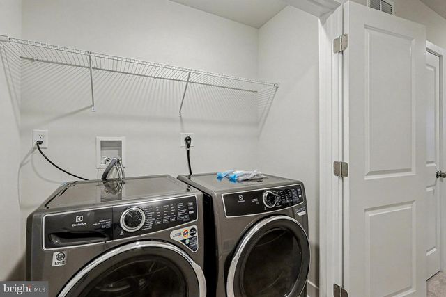 10626 ROUNDSTONE LN, White Plains, MD 20695