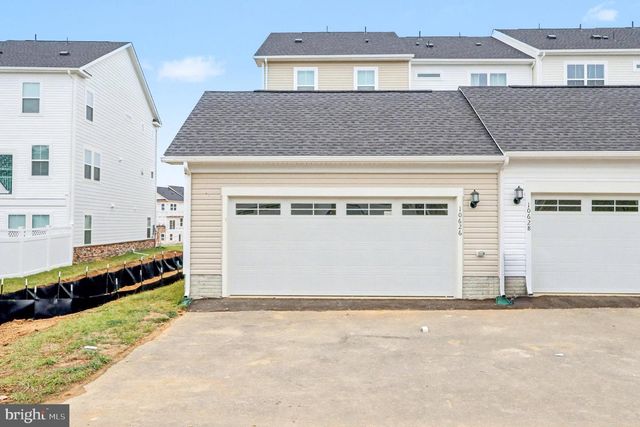 10626 ROUNDSTONE LN, White Plains, MD 20695