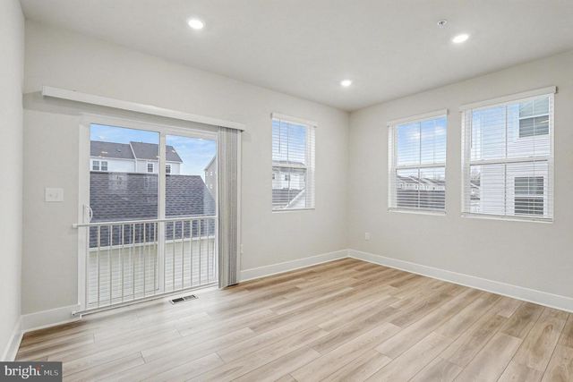 10626 ROUNDSTONE LN, White Plains, MD 20695