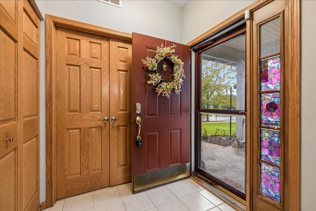 39581 N Cambridge Boulevard, Beach Park, IL 60083