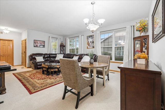 39581 N Cambridge Boulevard, Beach Park, IL 60083