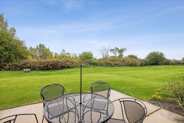 39581 N Cambridge Boulevard, Beach Park, IL 60083