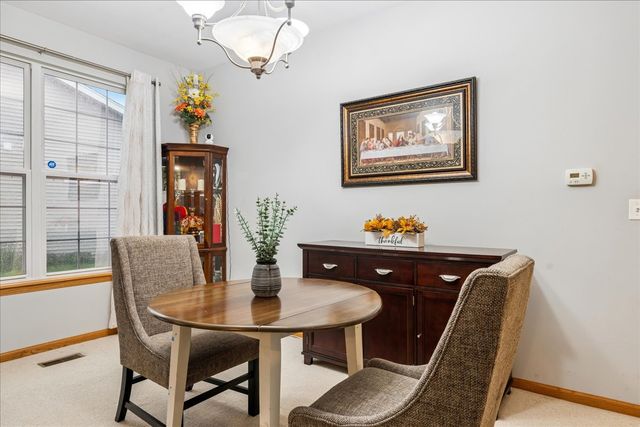 39581 N Cambridge Boulevard, Beach Park, IL 60083