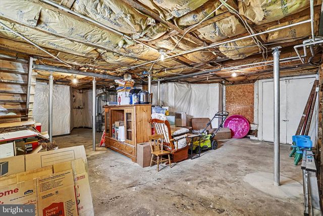 51 W PENNSYLVANIA AVE, Yoe, PA 17313