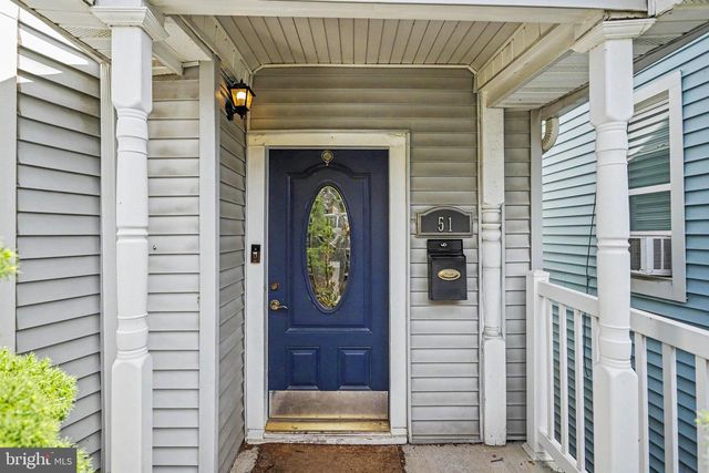 51 W PENNSYLVANIA AVE, Yoe, PA 17313