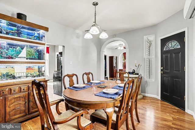 51 W PENNSYLVANIA AVE, Yoe, PA 17313