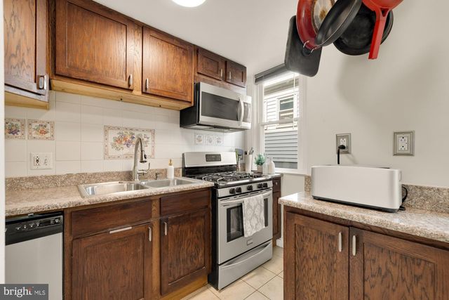 1620 HAMLIN ST NE, Washington, DC 20018