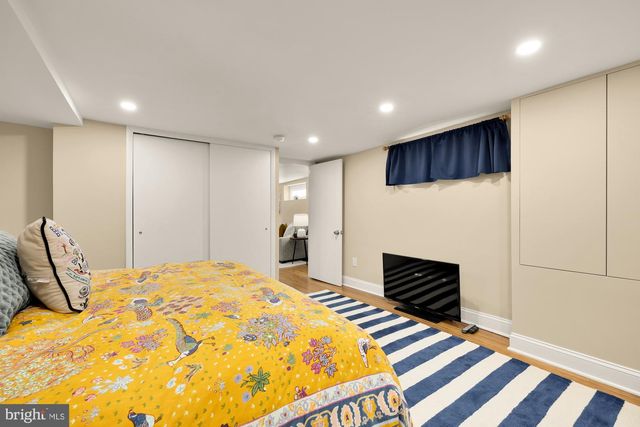 1620 HAMLIN ST NE, Washington, DC 20018
