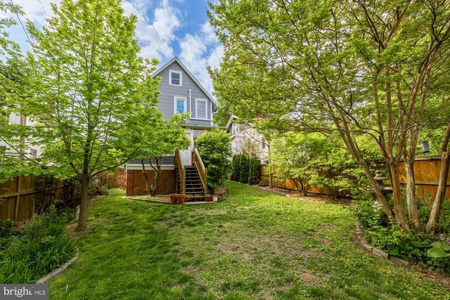 1620 HAMLIN ST NE, Washington, DC 20018