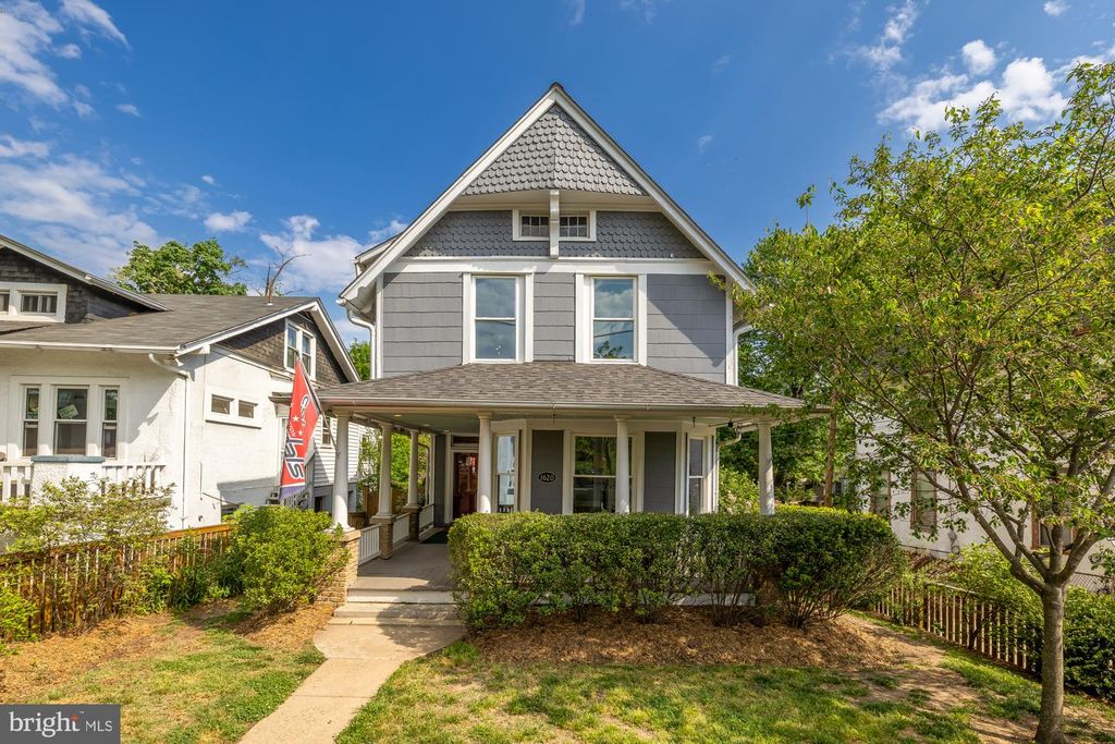 1620 HAMLIN ST NE, Washington, DC 20018