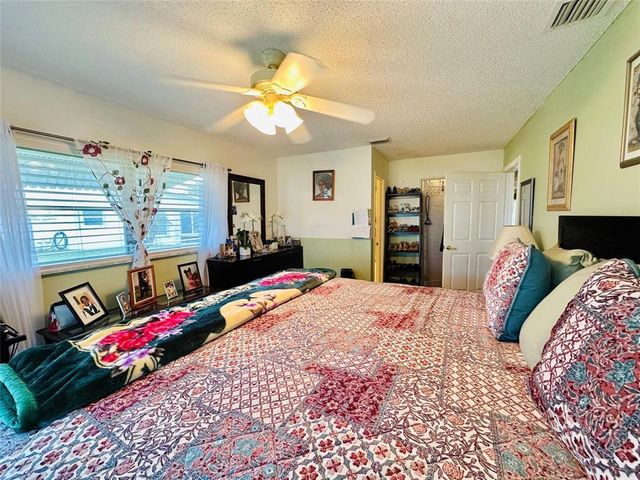 8431 NW 12th Street D68, Plantation, FL 33322