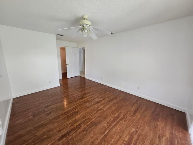 8431 NW 12th Street D68, Plantation, FL 33322