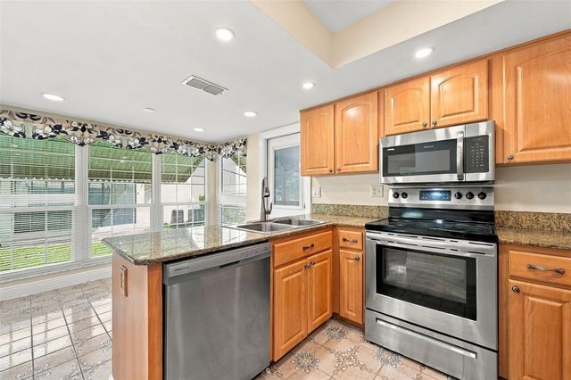 764 LAKEWOOD DRIVE, Palm Harbor, FL 34684