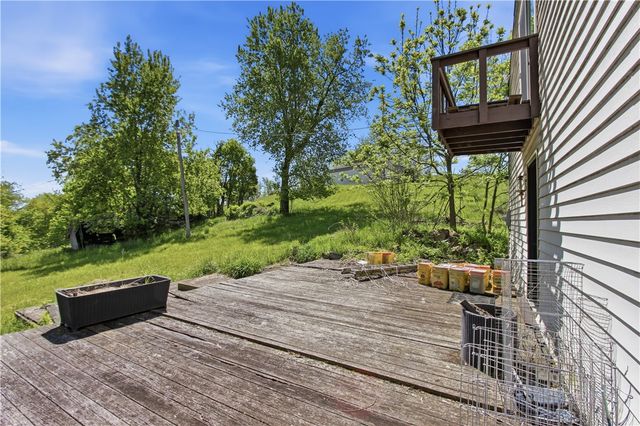 776 Fraction Rd, West Finley, PA 15377