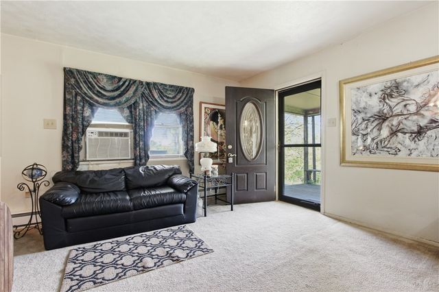 776 Fraction Rd, West Finley, PA 15377
