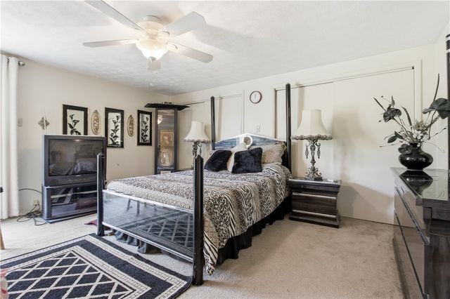 776 Fraction Rd, West Finley, PA 15377