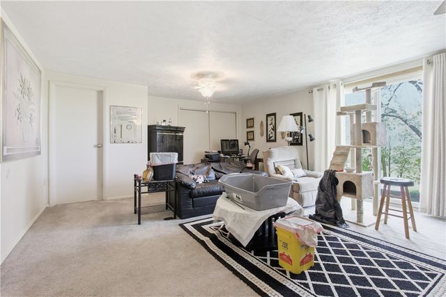 776 Fraction Rd, West Finley, PA 15377