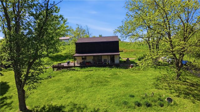 776 Fraction Rd, West Finley, PA 15377