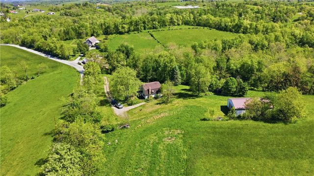 776 Fraction Rd, West Finley, PA 15377