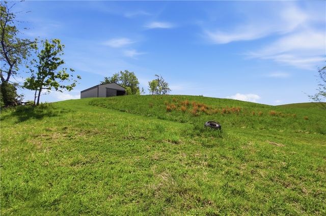 776 Fraction Rd, West Finley, PA 15377