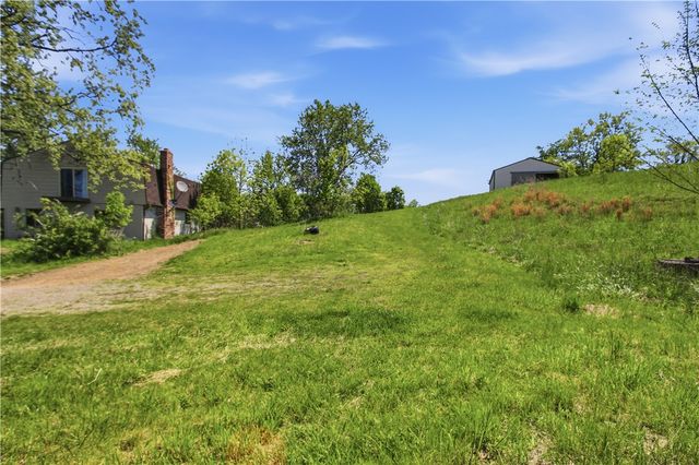 776 Fraction Rd, West Finley, PA 15377