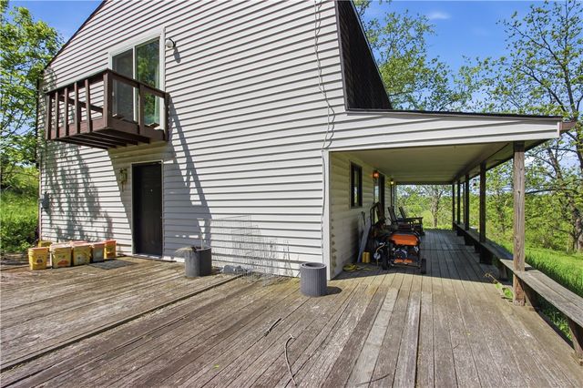 776 Fraction Rd, West Finley, PA 15377