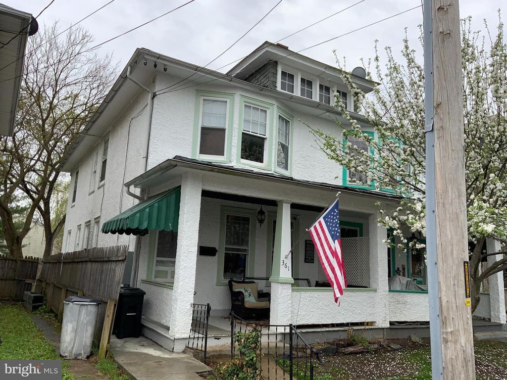 361 E PICCADILLY ST, Winchester, VA 22601