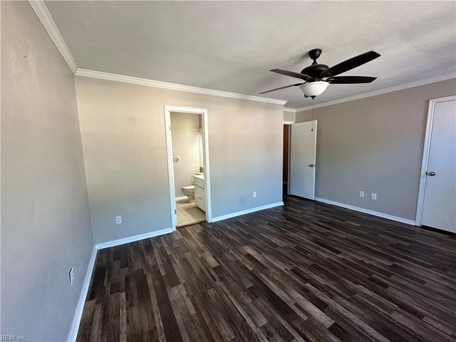 2023 Candlelight DR, Chesapeake, VA 23325