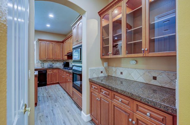 4968 W Pinedale Avenue, Fresno, CA 93722