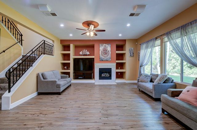 4968 W Pinedale Avenue, Fresno, CA 93722