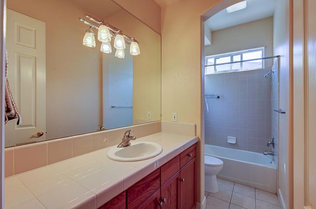 4968 W Pinedale Avenue, Fresno, CA 93722