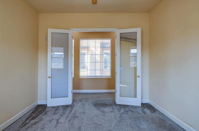 4968 W Pinedale Avenue, Fresno, CA 93722