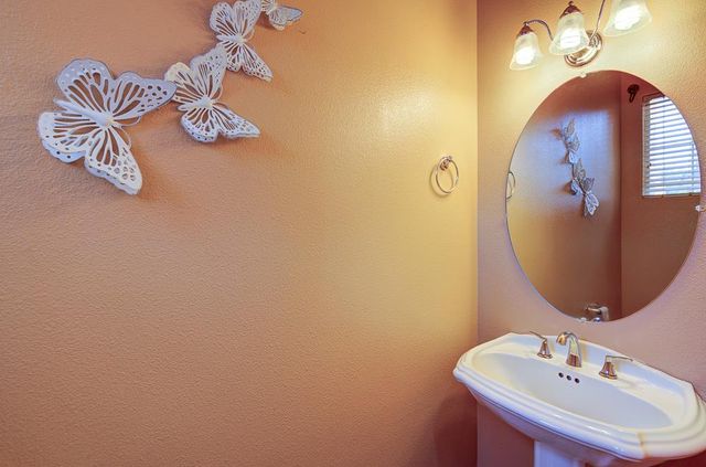 4968 W Pinedale Avenue, Fresno, CA 93722