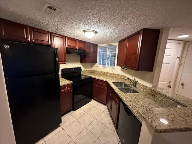 1940 LAKE ATRIUMS CIRCLE 89, Orlando, FL 32839
