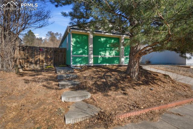 938 Desert Circle, Fountain, CO 80817