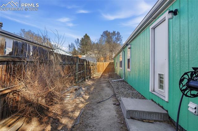 938 Desert Circle, Fountain, CO 80817