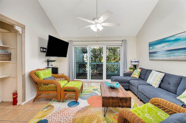 100 Blair Road D8, St Simons Island, GA 31522