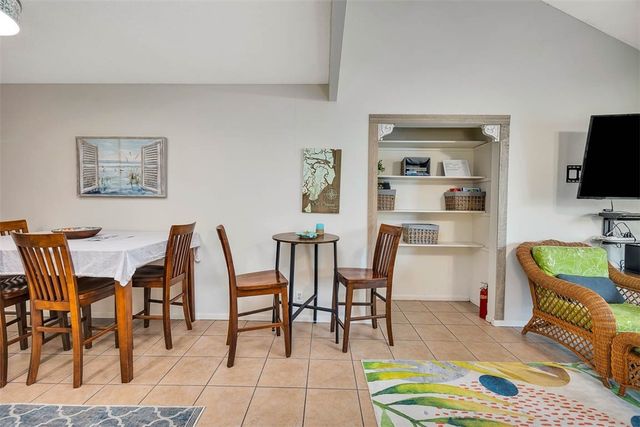 100 Blair Road D8, St Simons Island, GA 31522