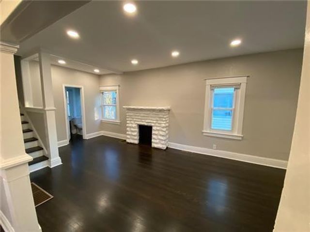 4041 Euclic Avenue, Kansas City, MO 64130