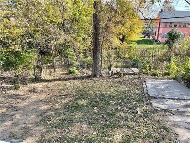 4041 Euclic Avenue, Kansas City, MO 64130