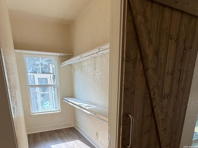 1328 N Center, San Antonio, TX 78202
