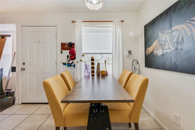 4441 Old College 2205, Bryan, TX 77801