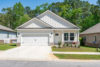 142 N Marsh Landing, Freeport, FL 32439