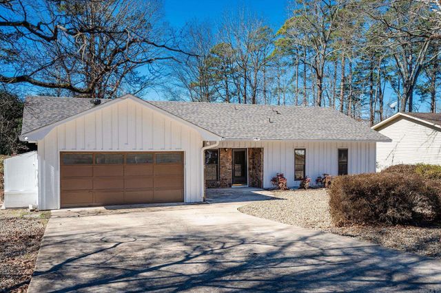 17 Frontera Circle, Hot Springs Village, AR 71909